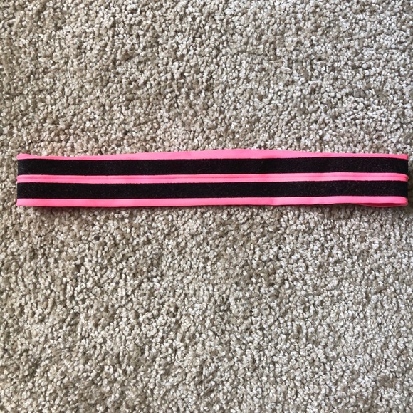 Neon pink Lululemon headband - Picture 4 of 5